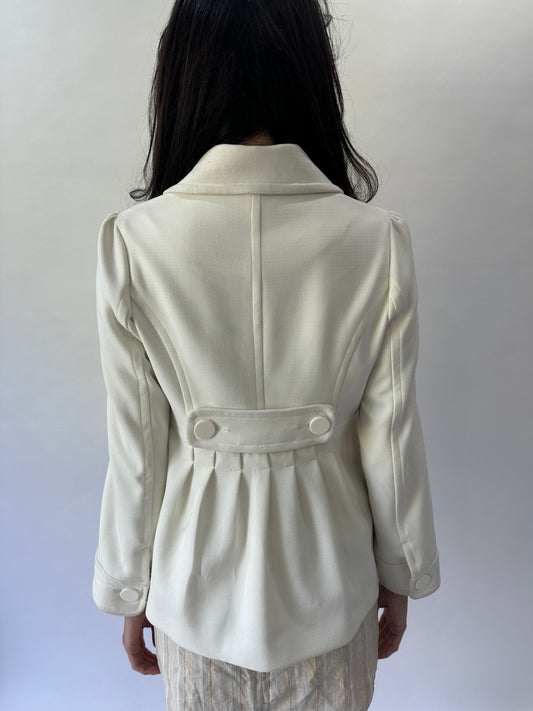 devil wears prada | small white peacoat jacket