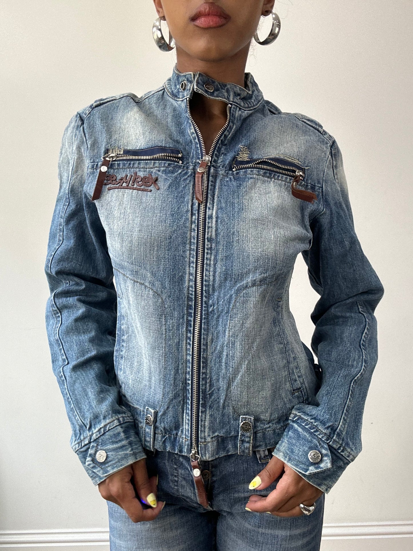 BEST PICKS | medium blue denim jacket with dual zip detail