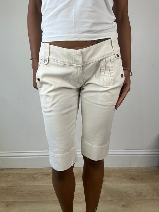 vintage edit eighteen | small white diesel cropped jeans / capris