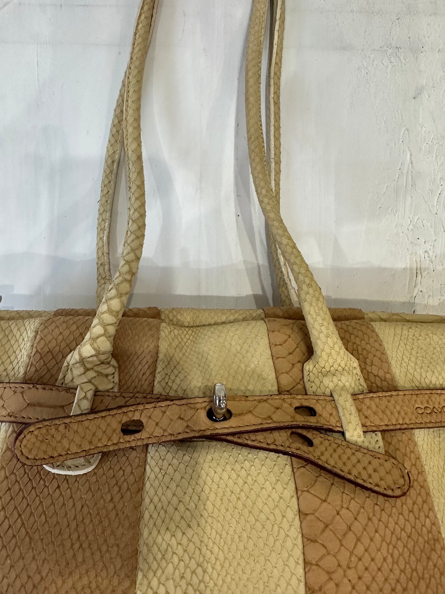 BEST PICKS | cream and brown faux leather shoulder bag