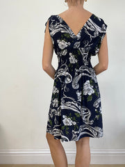BEST PICKS | small navy and white paisley print dress