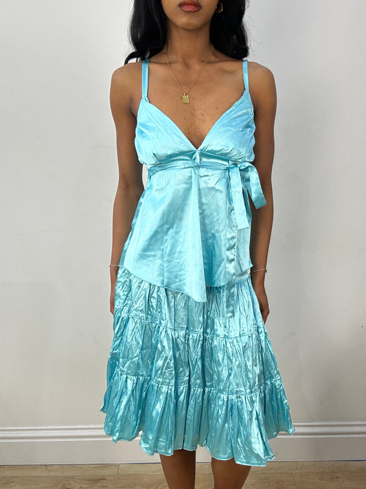 BEST PICKS | small light blue skirt & cami set