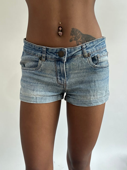 BEST PICKS | small/medium blue denim mini shorts