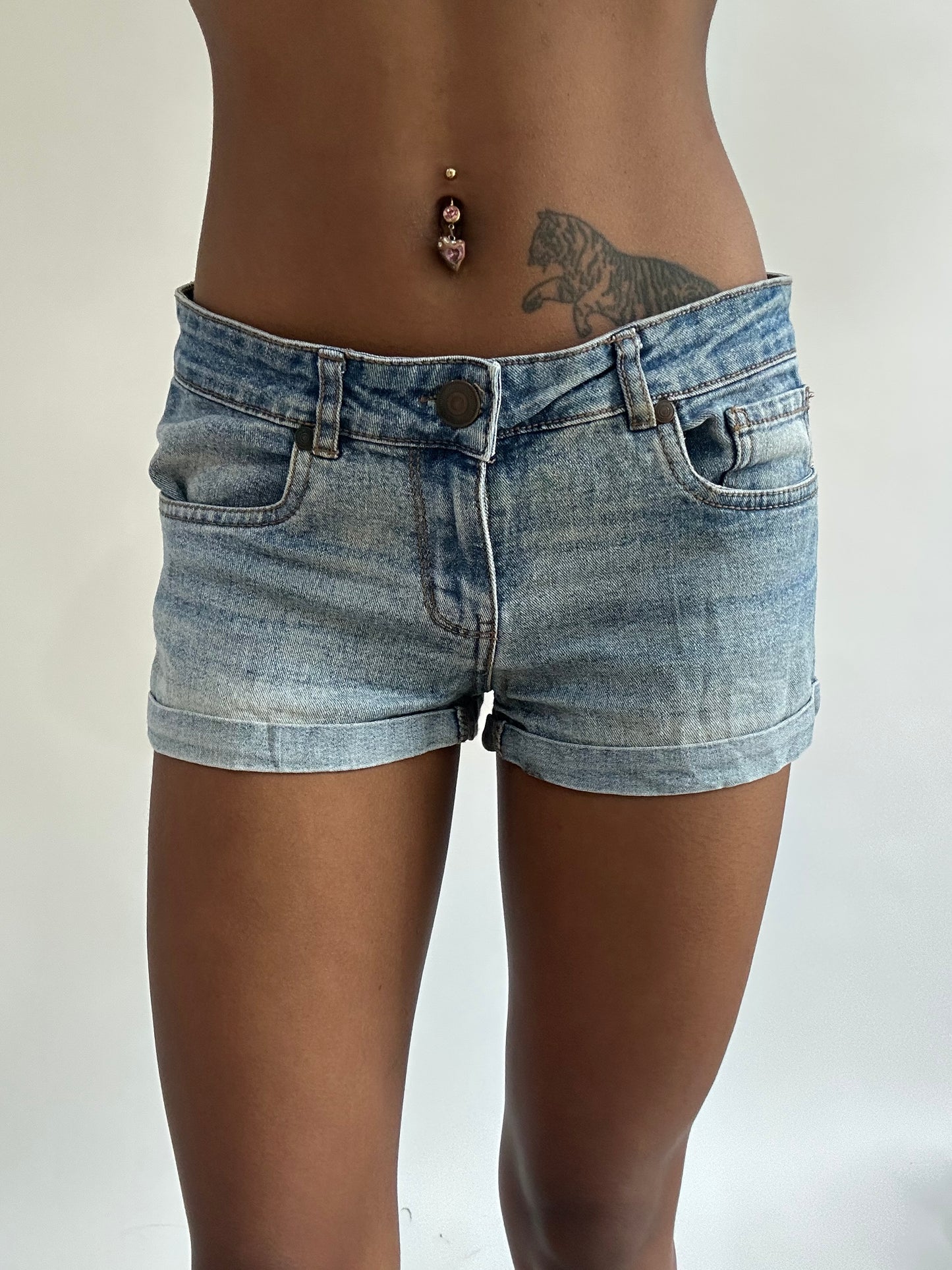 BEST PICKS | small/medium blue denim mini shorts
