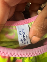 טופ ביקיני ⁨calvin klein⁩ – ירוק וורוד – מידה ⁨m⁩ – ⁨vintage edit twenty-five⁩