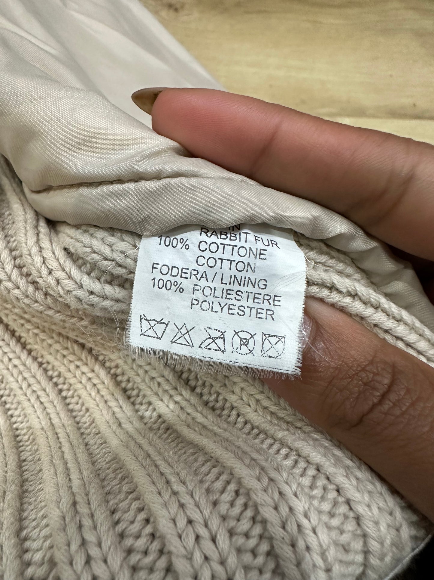 vintage edit thirty-three | medium cream knit zip up jumper with faux fur detail