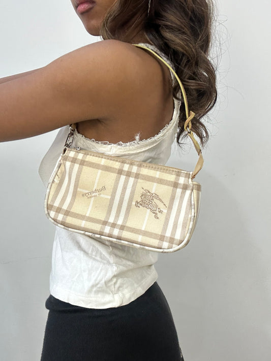 vintage edit: fashion week | cream and brown burberry monogram bag