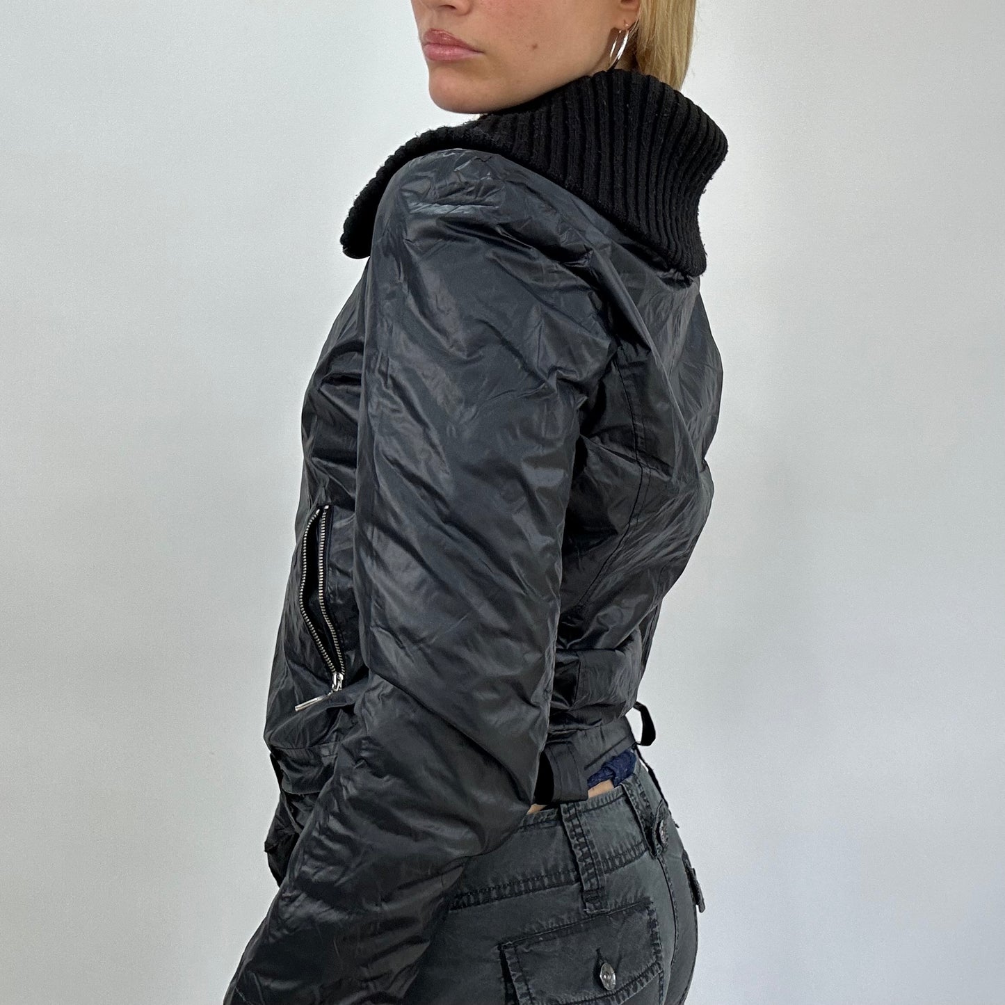BEST PICKS | small black biker jacket with ribbed detail