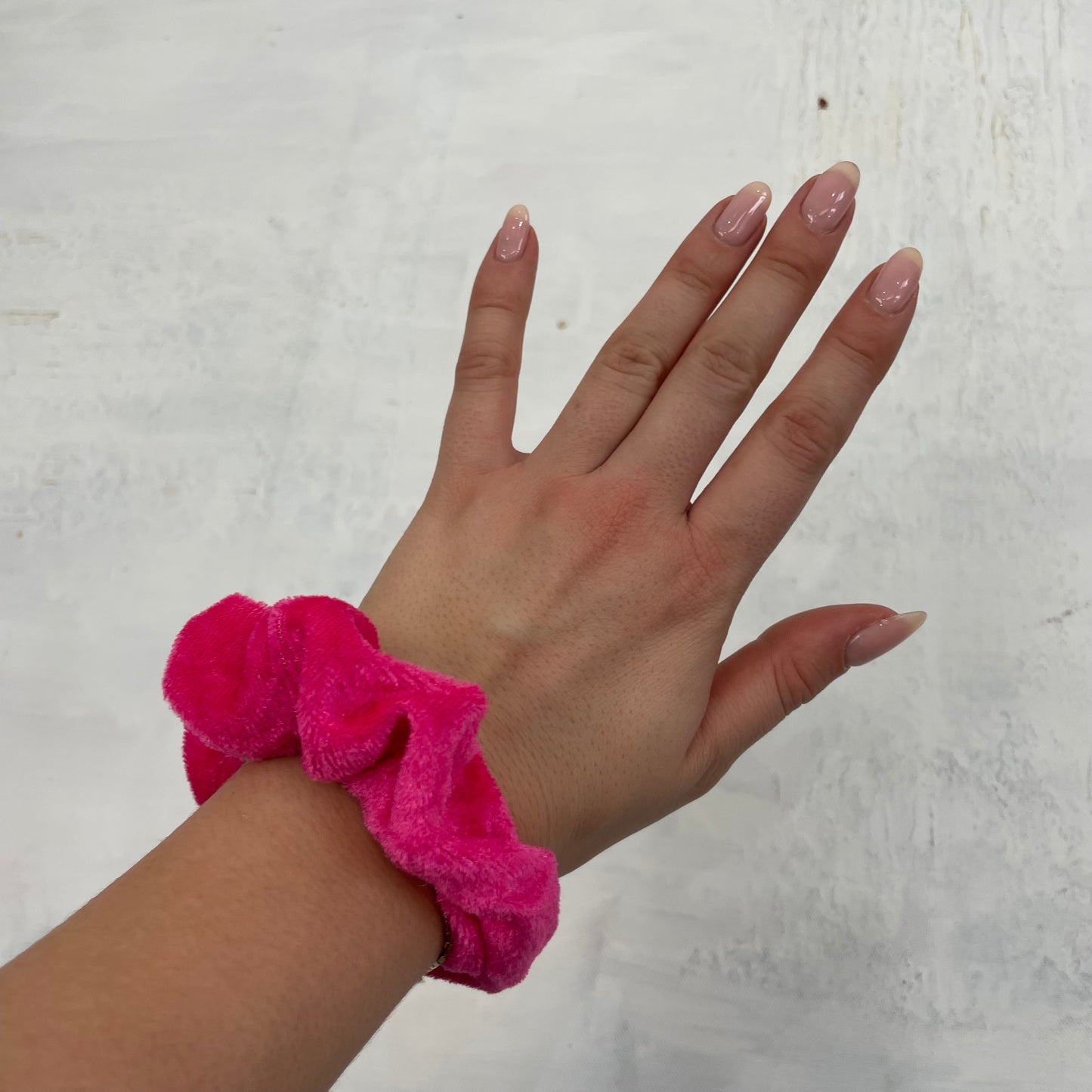💻⭐️ | big neon hot pink velvet scrunchie