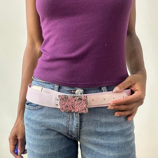 ⭐️💻 | one size pink nylon belt with silver beaded buckle