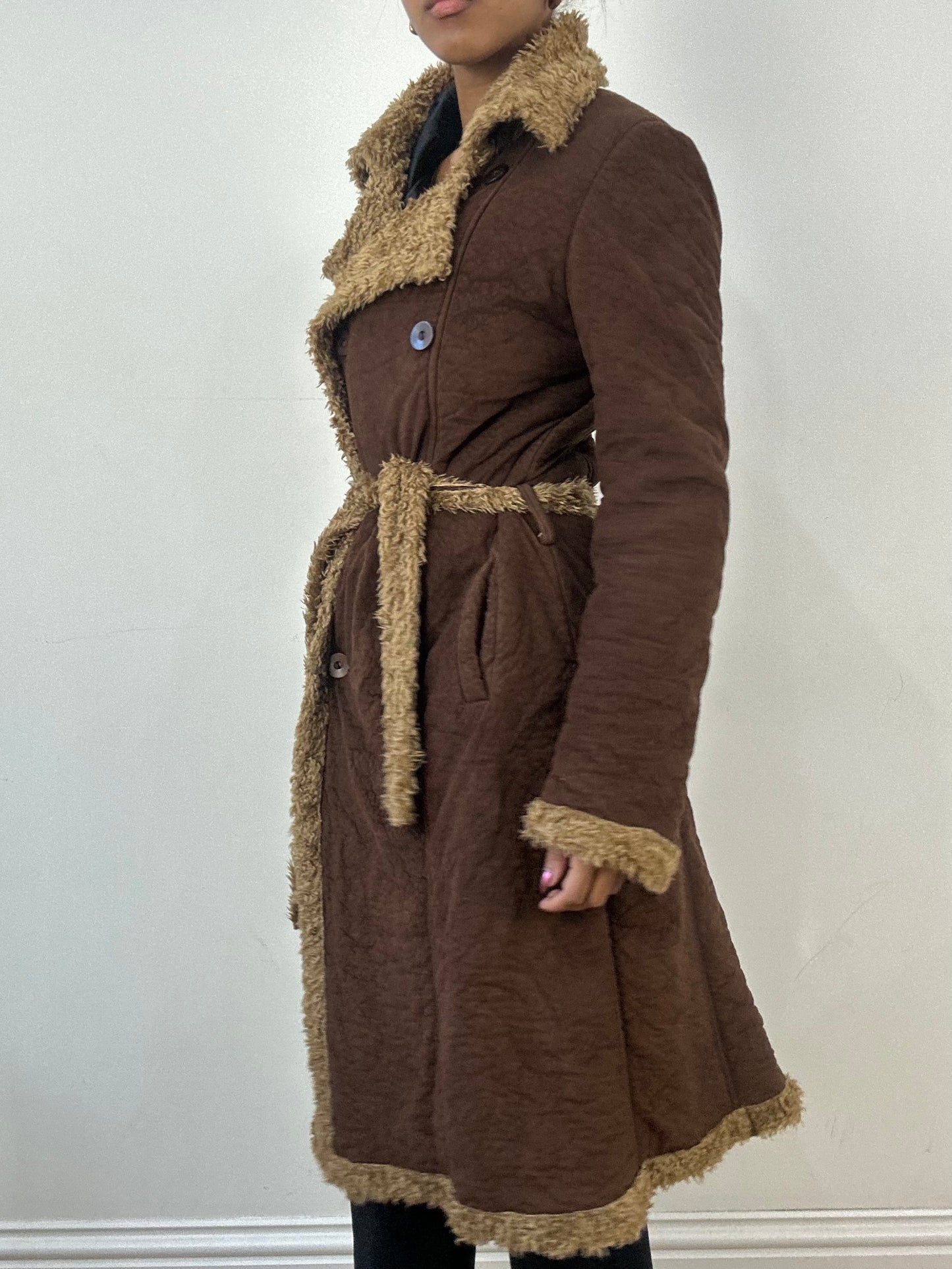 winter edit | medium brown tie up trench coat with faux fur trim