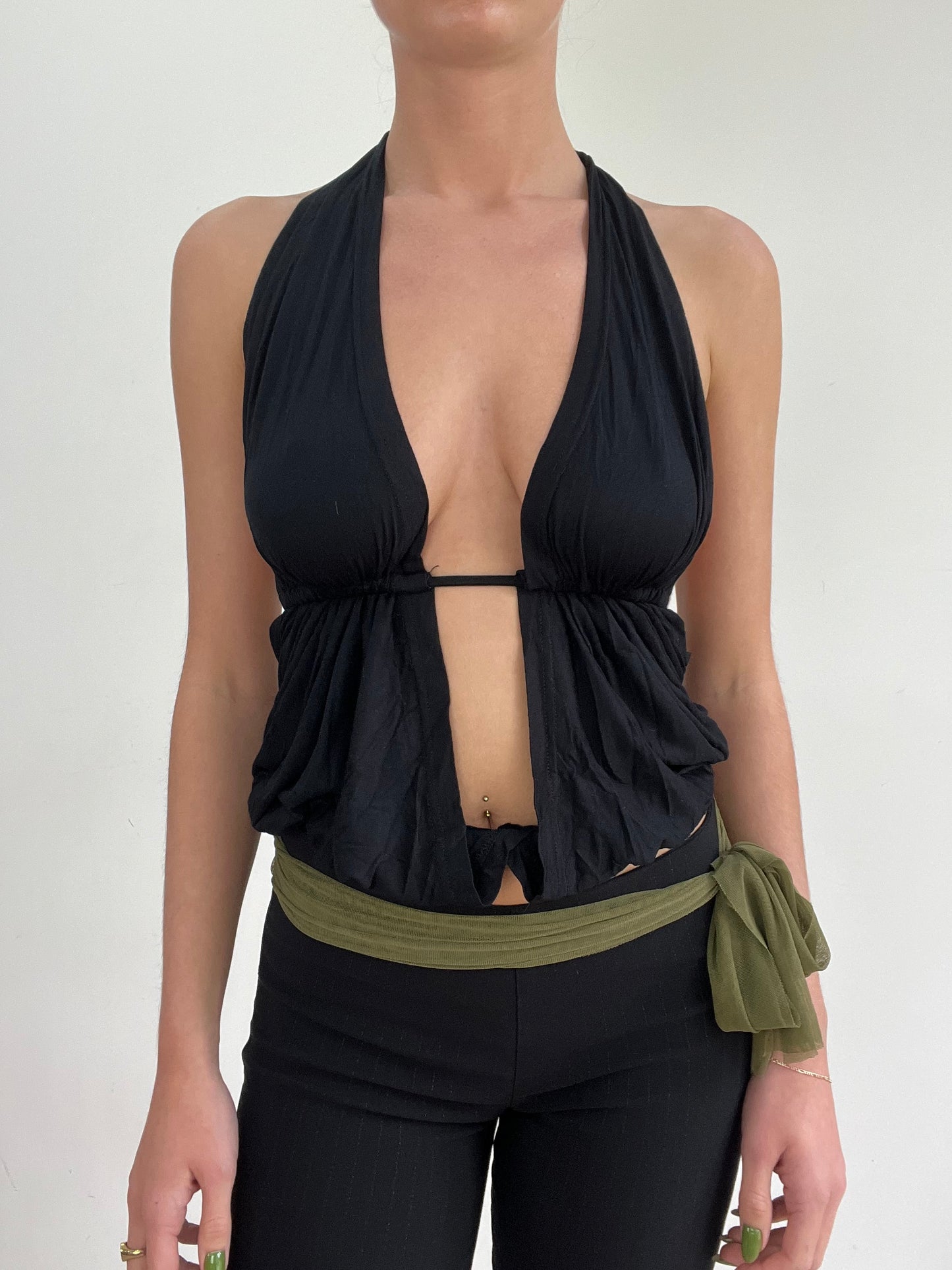 #359 SAMPLE SALE | small black halterneck backless top