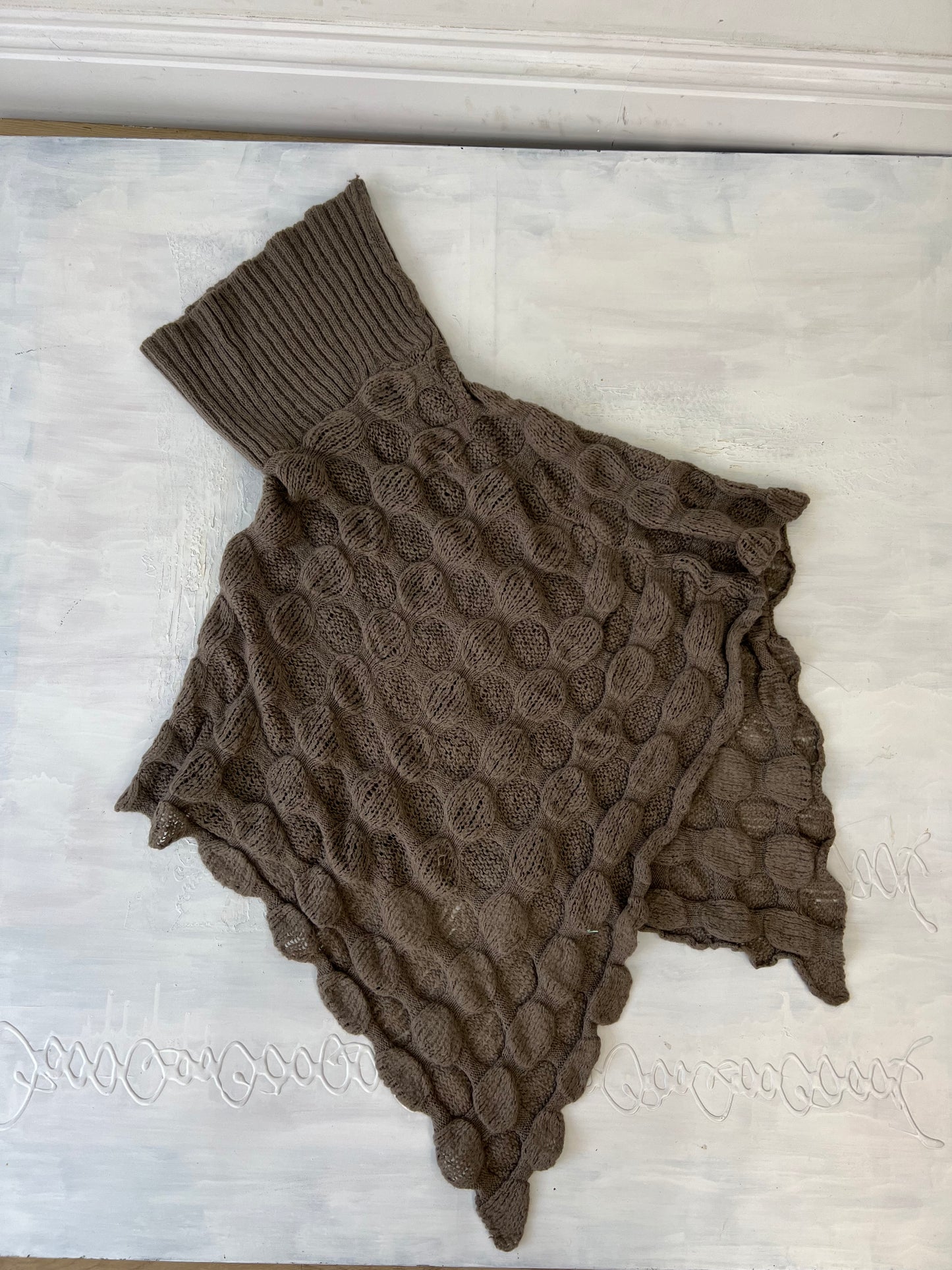 💻 vintage edit four | one size brown knitted poncho