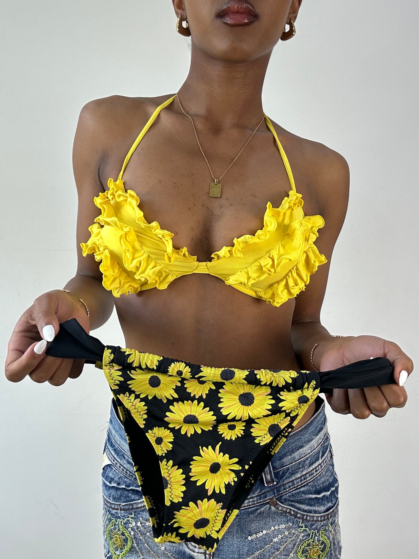 BEST PICKS | medium yellow ruffle sunflower bikini set