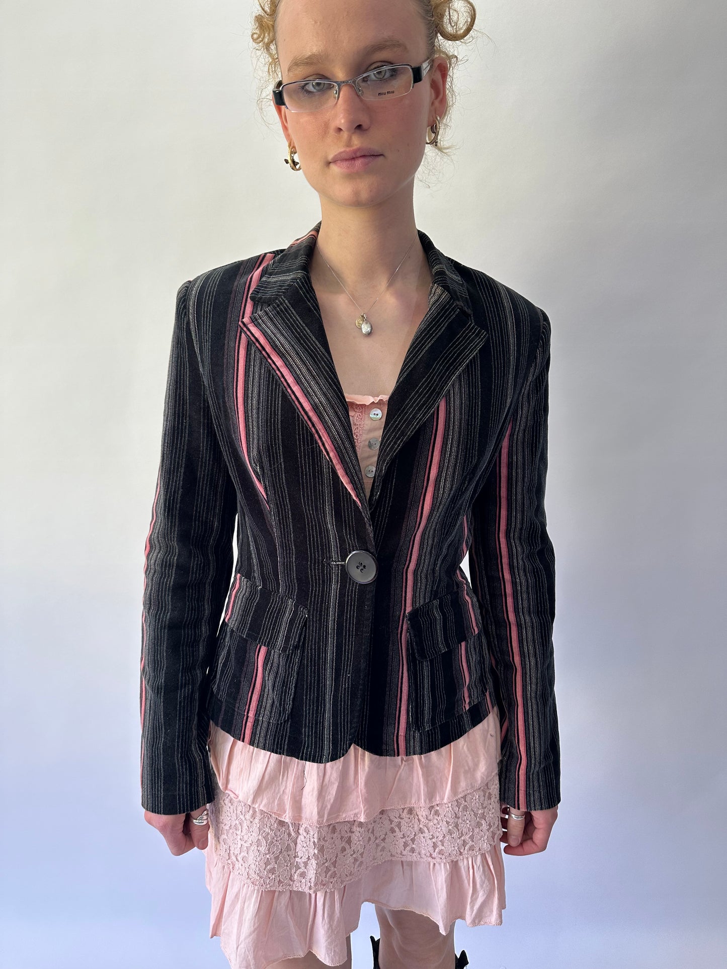 devil wears prada | medium black and pink pinstripe blazer jacket