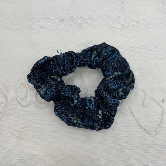 ⭐️ | #2 penguin print blue scrunchie