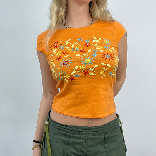 💻 HIPPY CHIC DROP | medium orange t-shirt with floral pattern