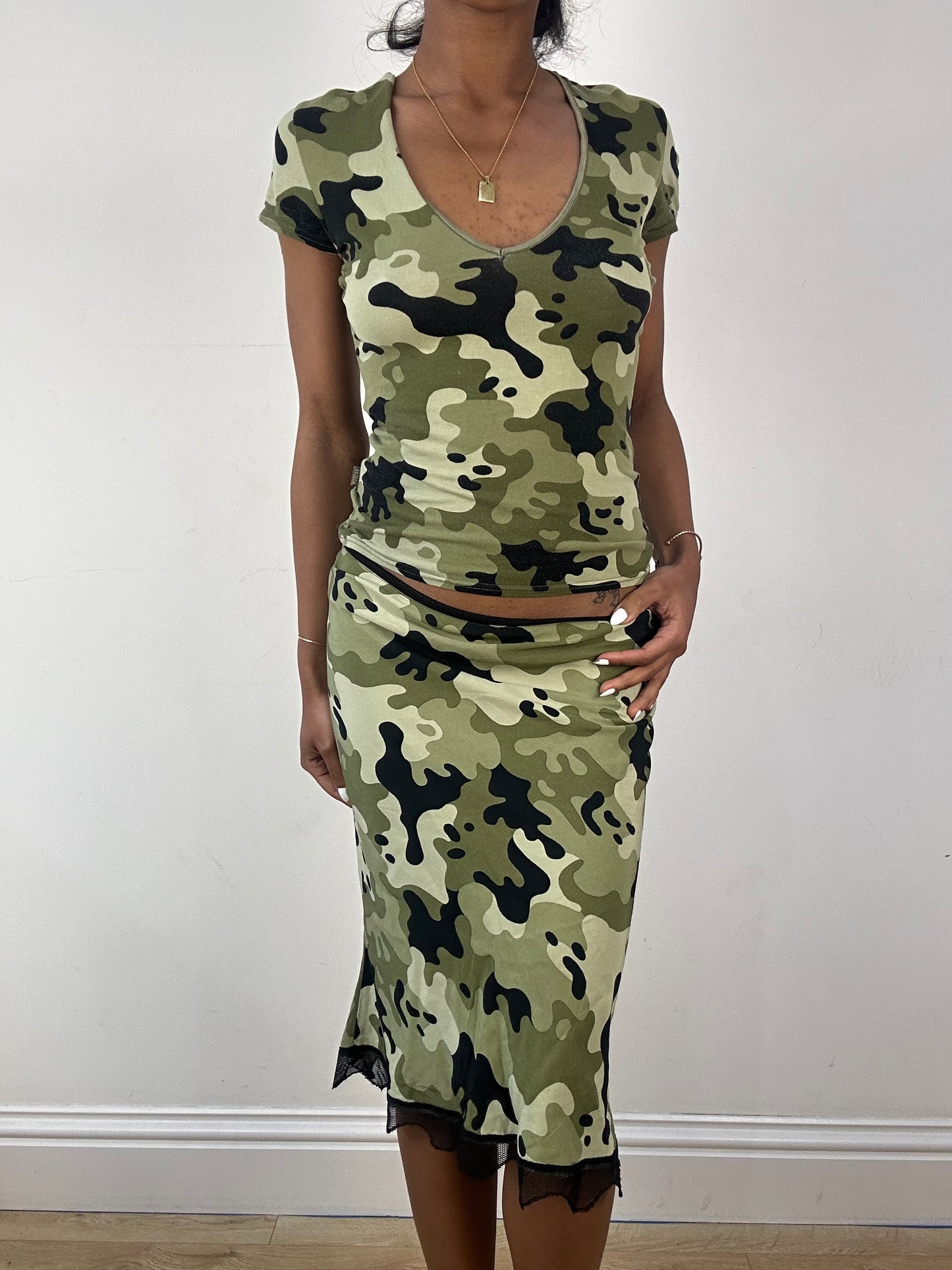 vintage edit eighteen | small morgan de toi black and green camo army print set