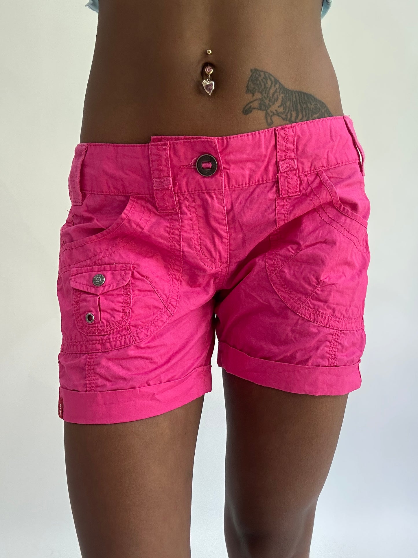 colourmaxxing drop | small/medium pink esprit cargo shorts