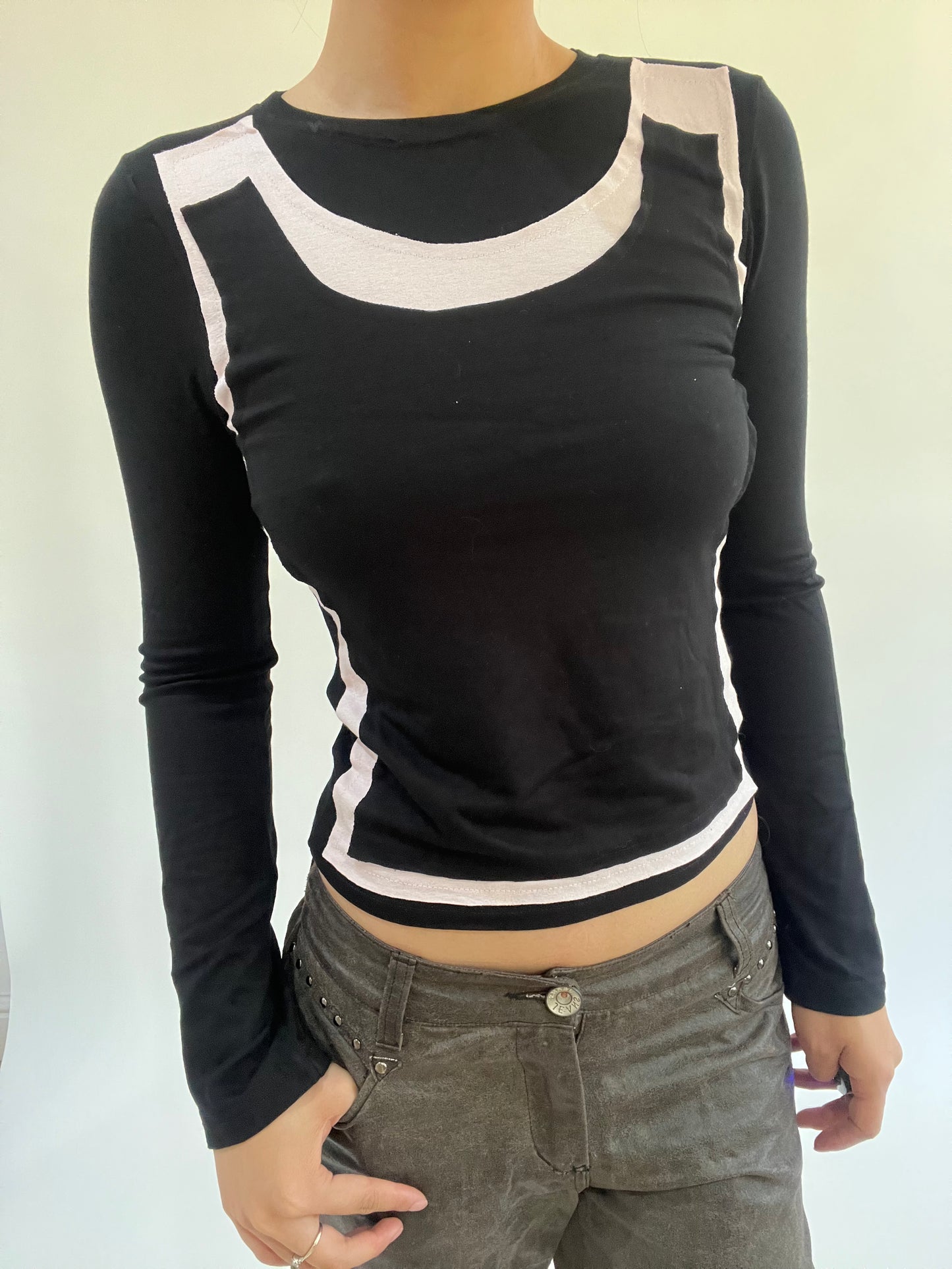 ‼️ | small black long sleeve top with black vest overlay detail