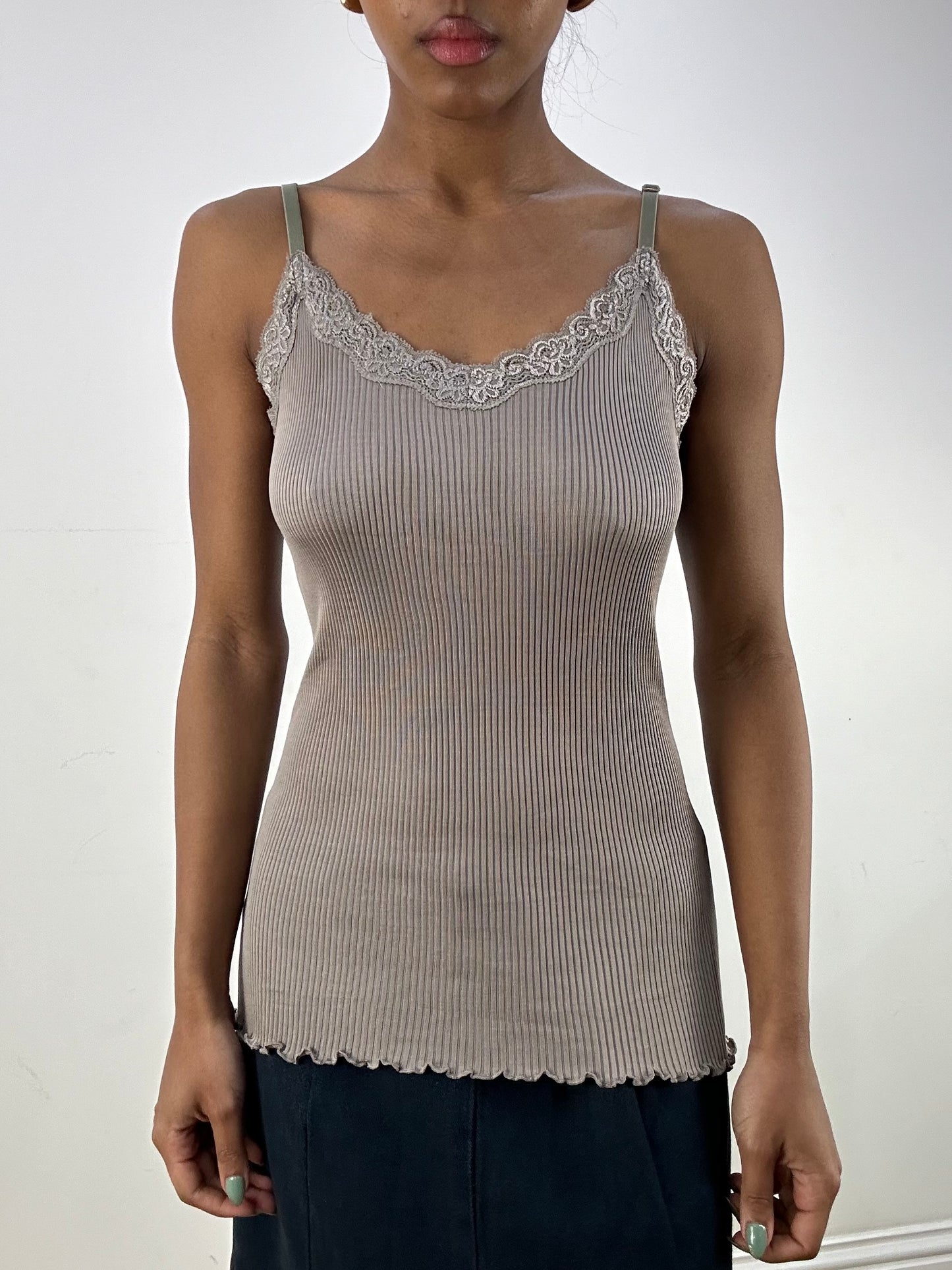 💻 vintage edit: office siren | small grey lace cami top