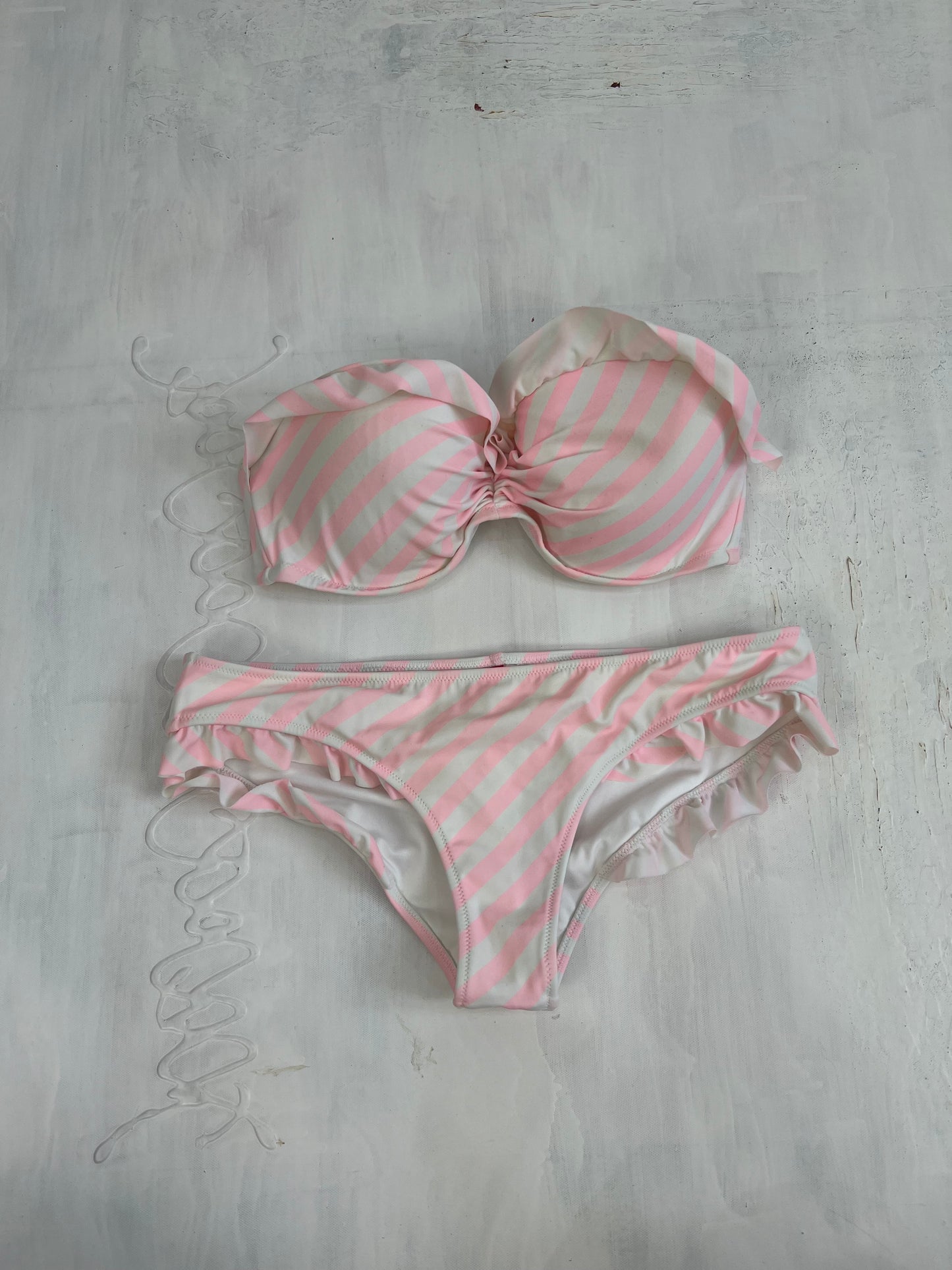 GIRLBAND DROP | small victoria secret pink and white bandeau bikini set
