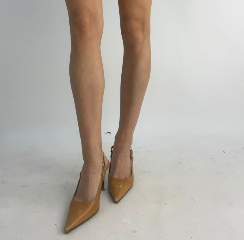 MANHATTAN GIRL DROP | camel slingback kitten heels