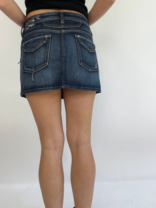 💻 BEST PICKS | small dark wash denim mini skirt