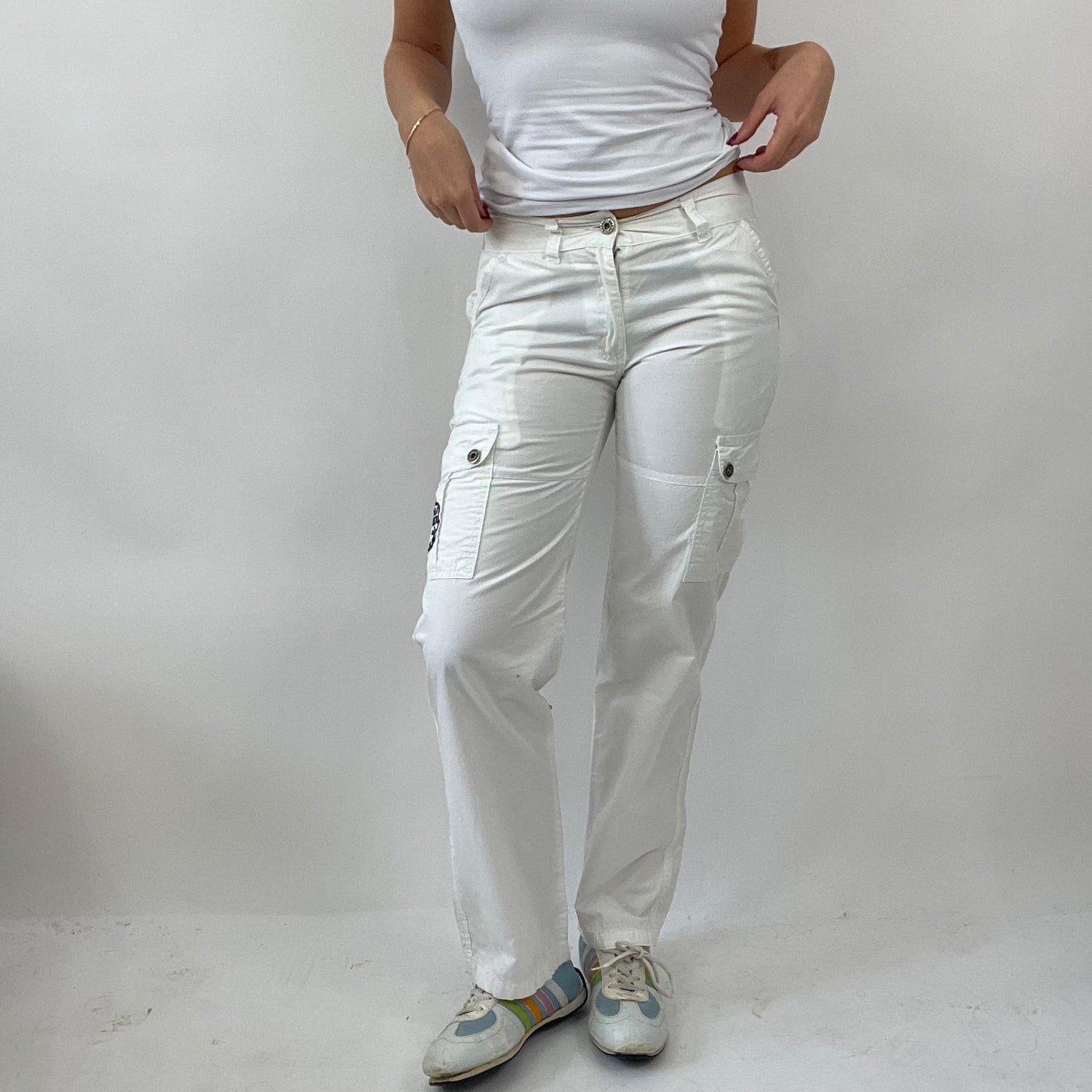 90s MINIMALISM DROP | small white cargo trousers