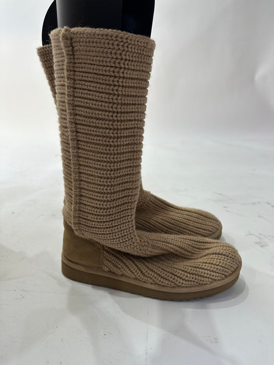 vintage edit thirty-five | UK5.5 UGG long classic knit boots
