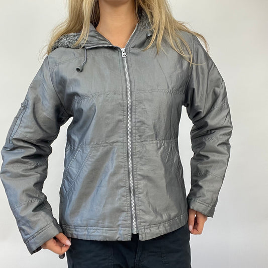 💻💚 POSH AND BECKS DROP | small grey metallic coat with fur hood