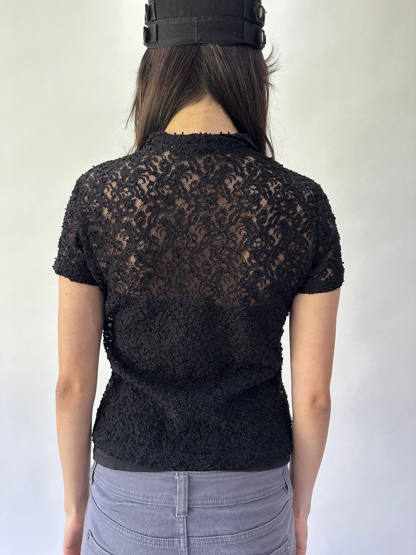 devil wears prada | small black lace short sleeve top