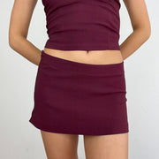 * vente d’échantillons | couleur: baie + bordeaux · article: jupe · détails: xs + lola