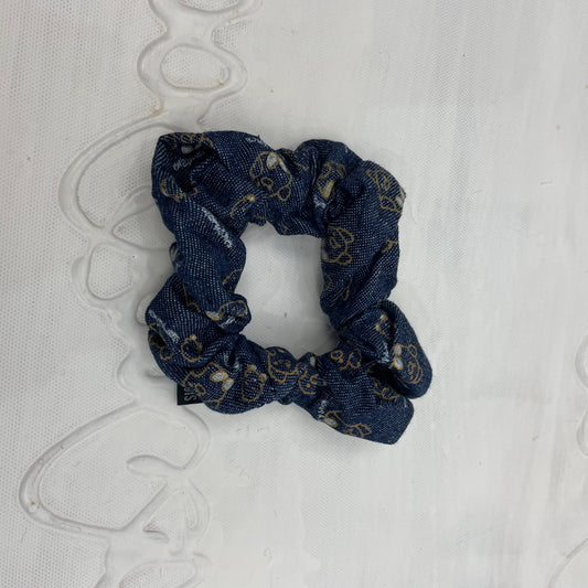 ⭐️ | #6 penguin print blue scrunchie