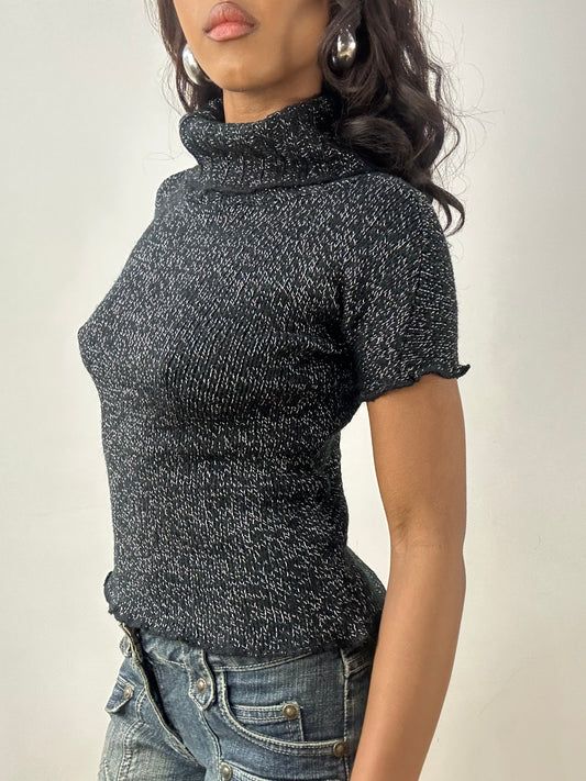 BEST PICKS | small black knit turtleneck top