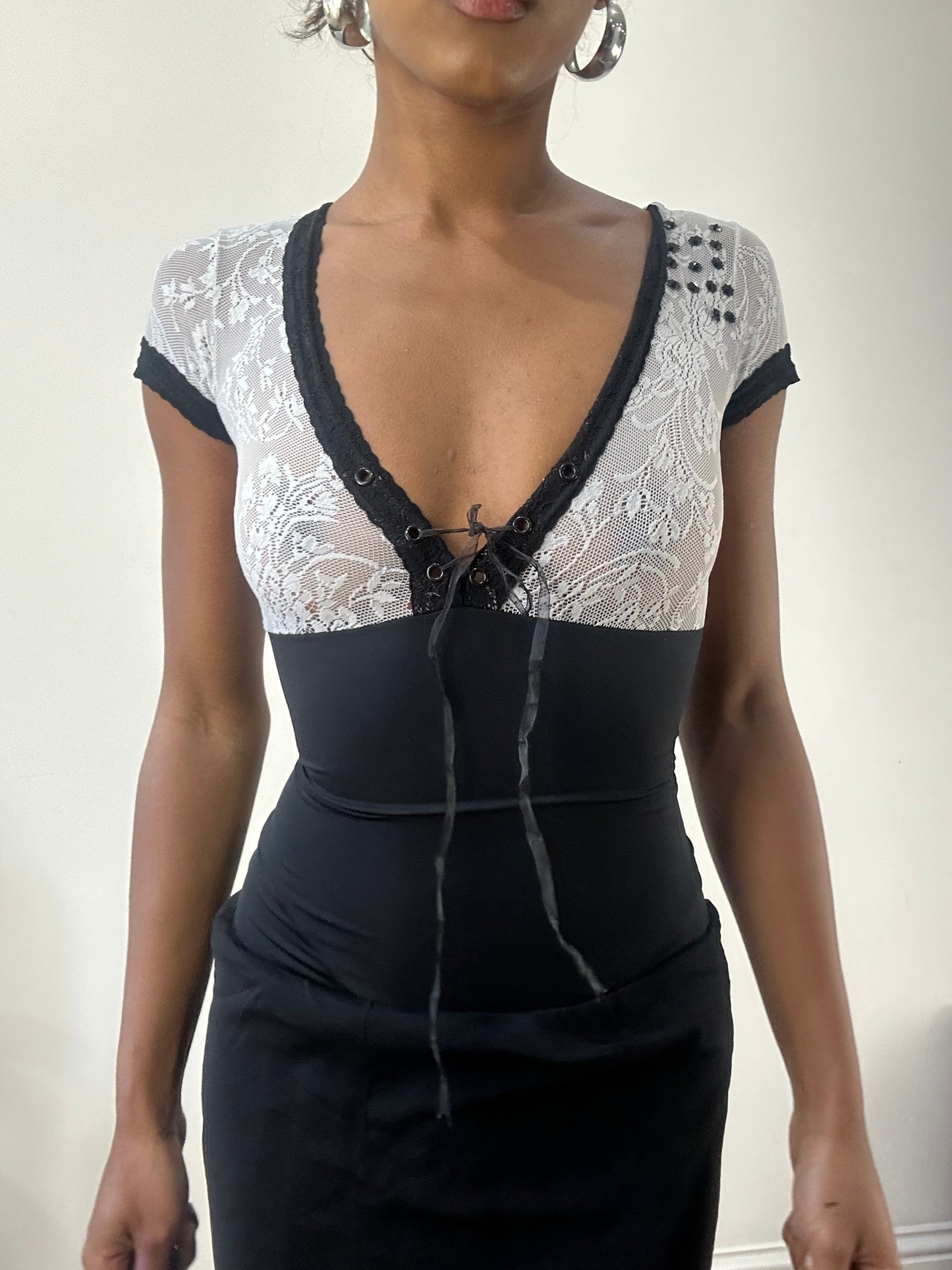 AUTUMN EDIT | extra small black and white bodysuit top
