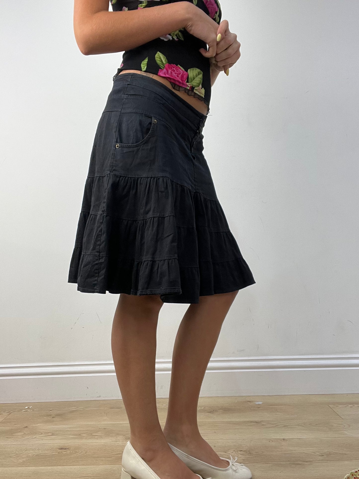 vintage edit twelve | medium black layered midi skirt