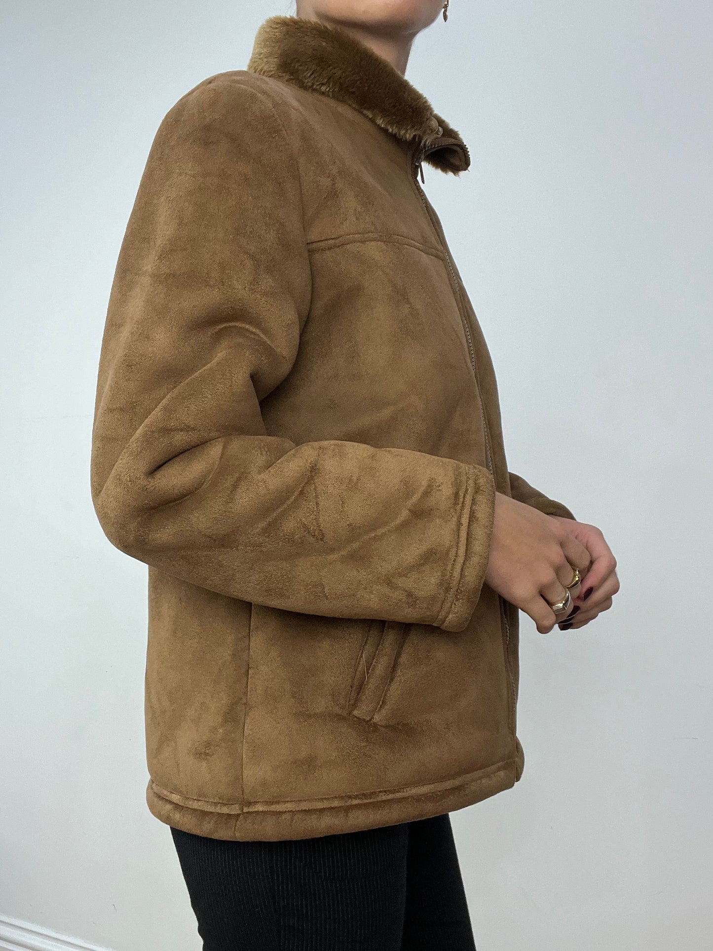 GILMORE GIRLS | medium brown suede and fur style coat