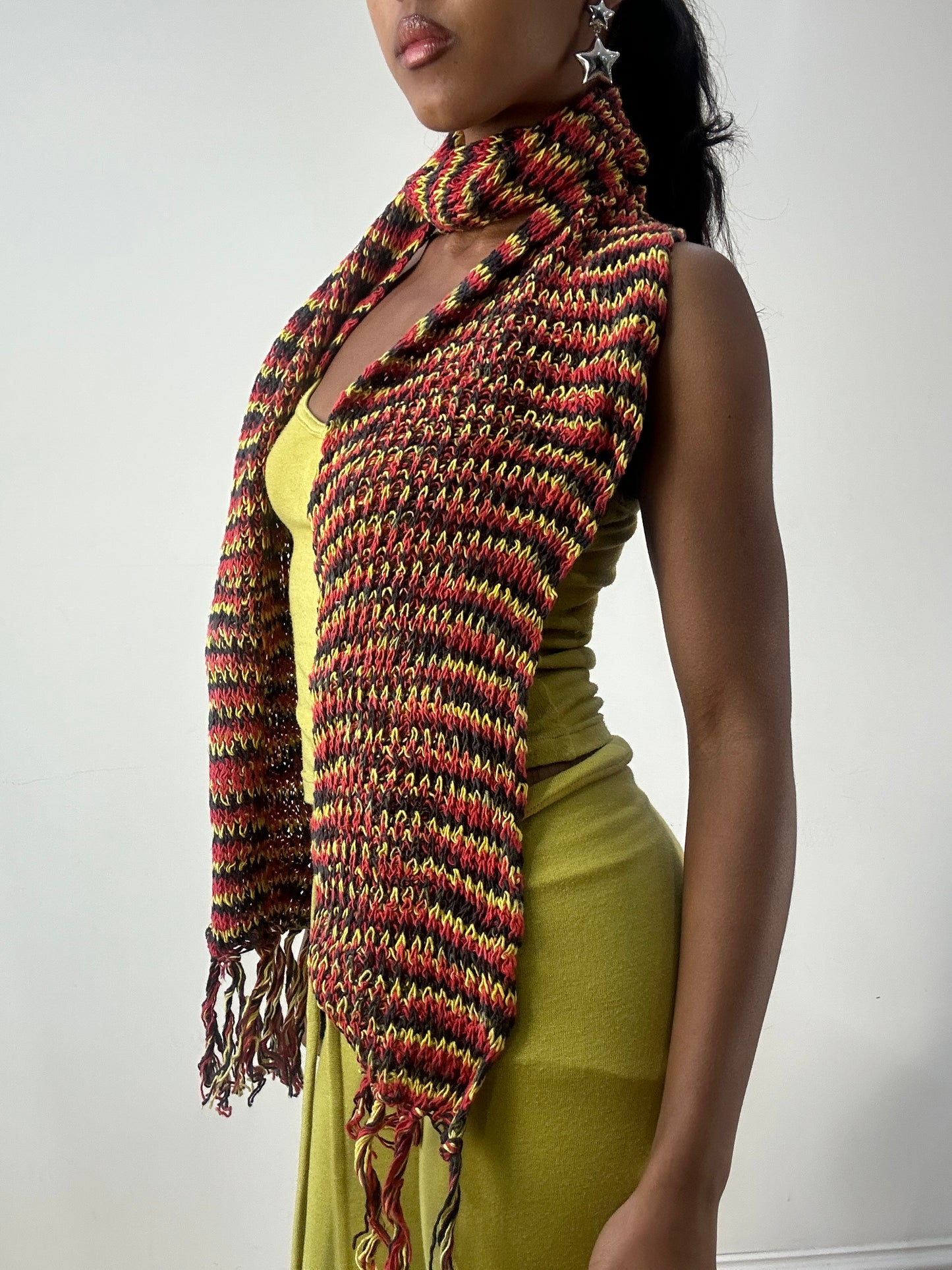 💻‼️ BEST PICKS | one size red striped knit scarf