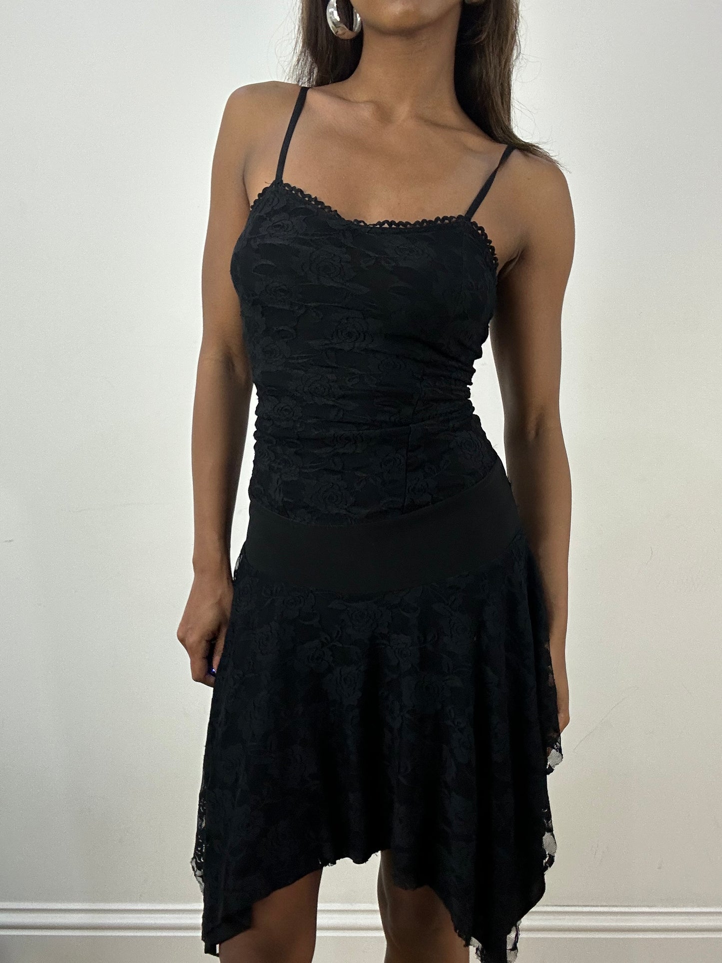 vintage edit: indie sleaze | extra small black asymmetric midi dress