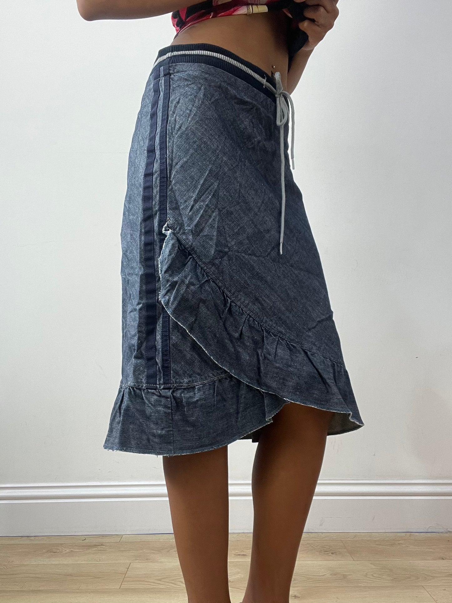 vintage edit thirty-two | small blue sisley denim midi skirt with ruffle hem