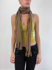 couleur: marron + jaune · article: écharpe · détails: rayures + 💻 + ‼️
