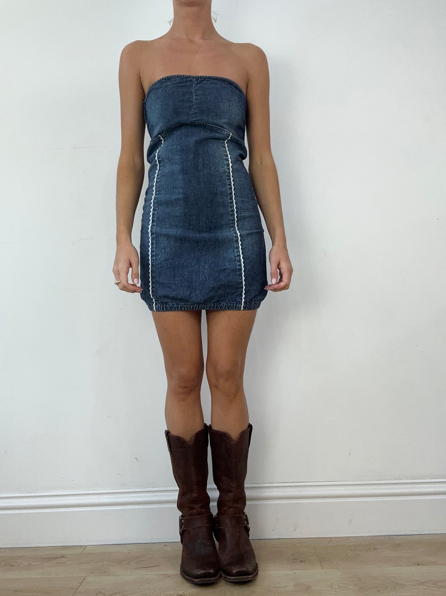 💻DENIM ON DENIM | small dark wash denim bandeau dress