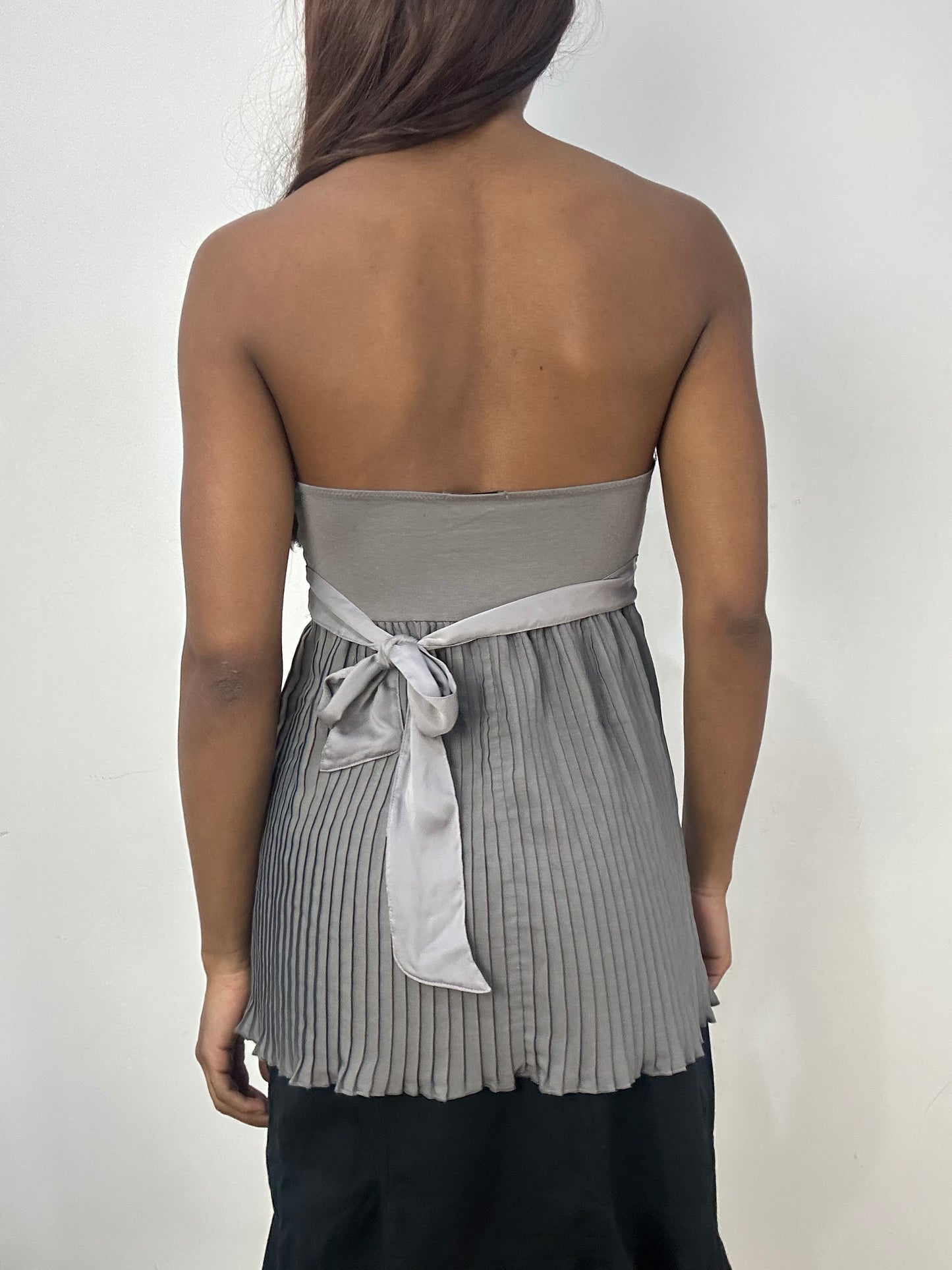 BEST PICKS | small grey bandeau top with lace detail