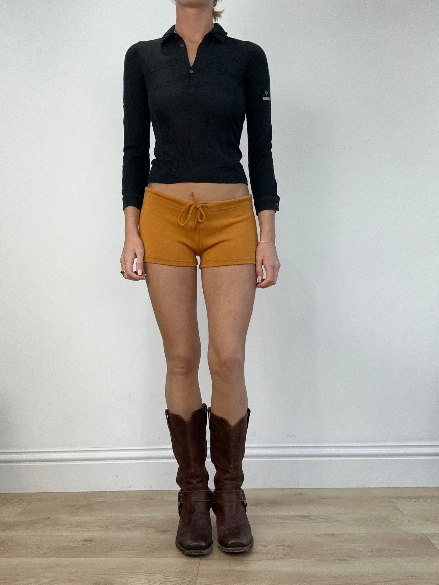 BEST PICKS | extra small black burberry top