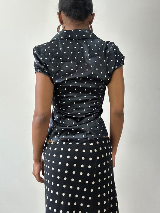 vintage edit twenty-seven | small black old h&m polka dot button up top