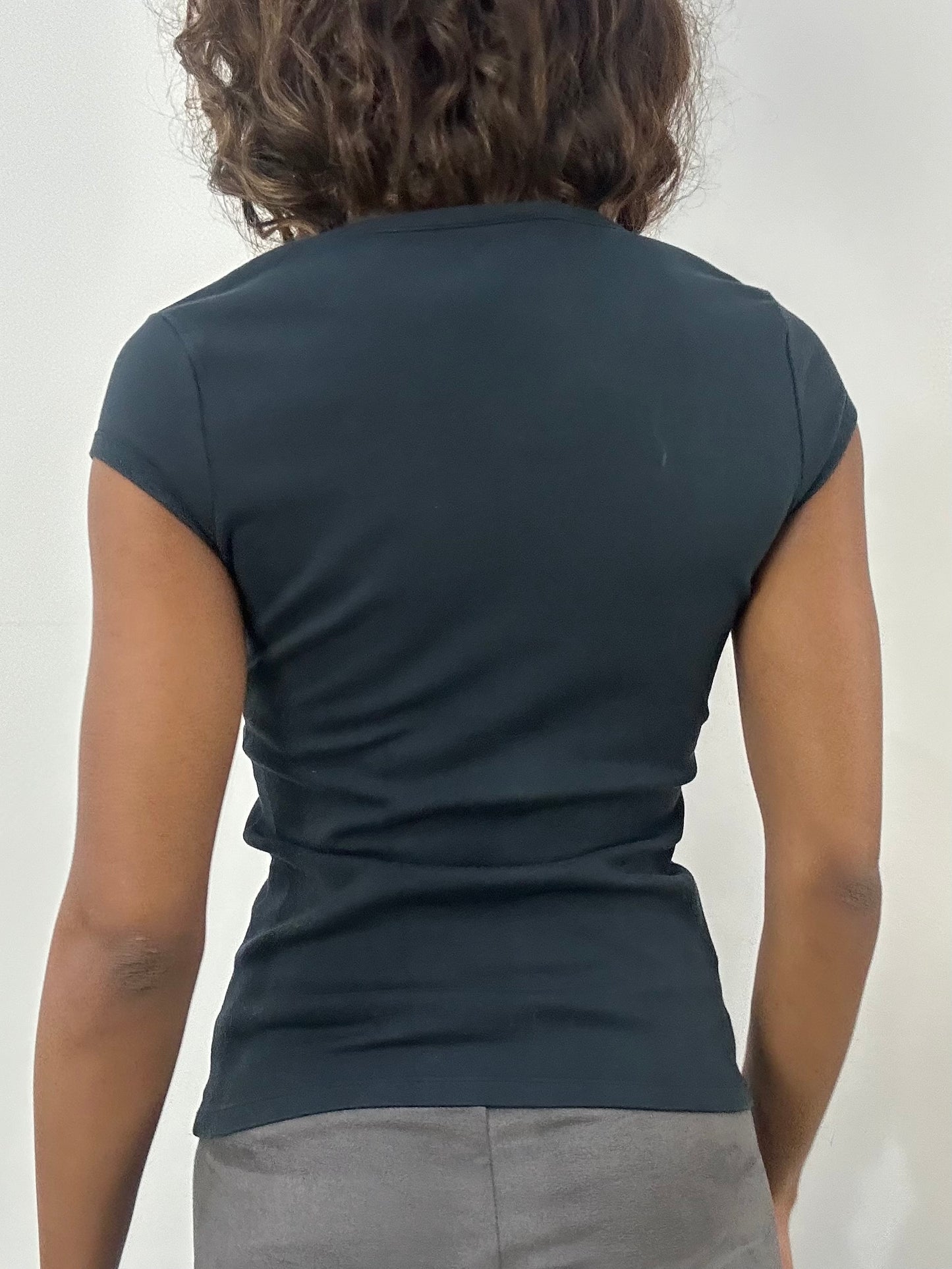 athleisure edit | small black nike t-shirt