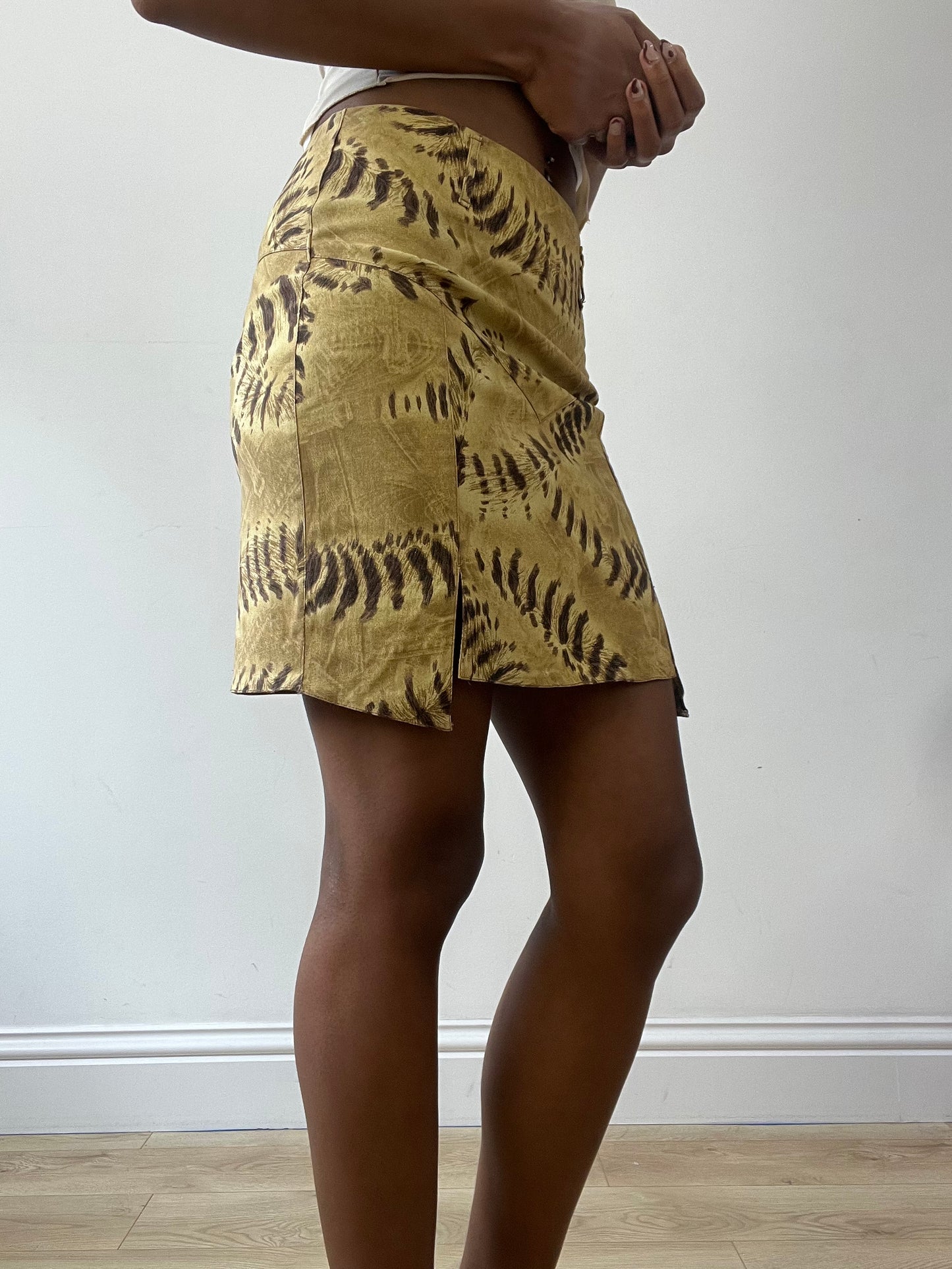 vintage edit thirty-one | extra small brown tiger print midi skirt