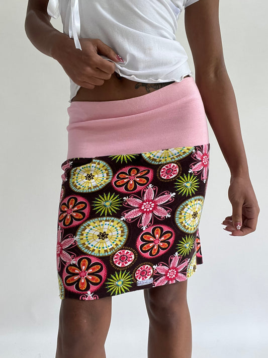 💚zara larsson drop | small pink patterned midi skirt