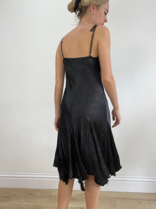 💻💚vintage edit twenty-four | small black midi dress with mesh tassels